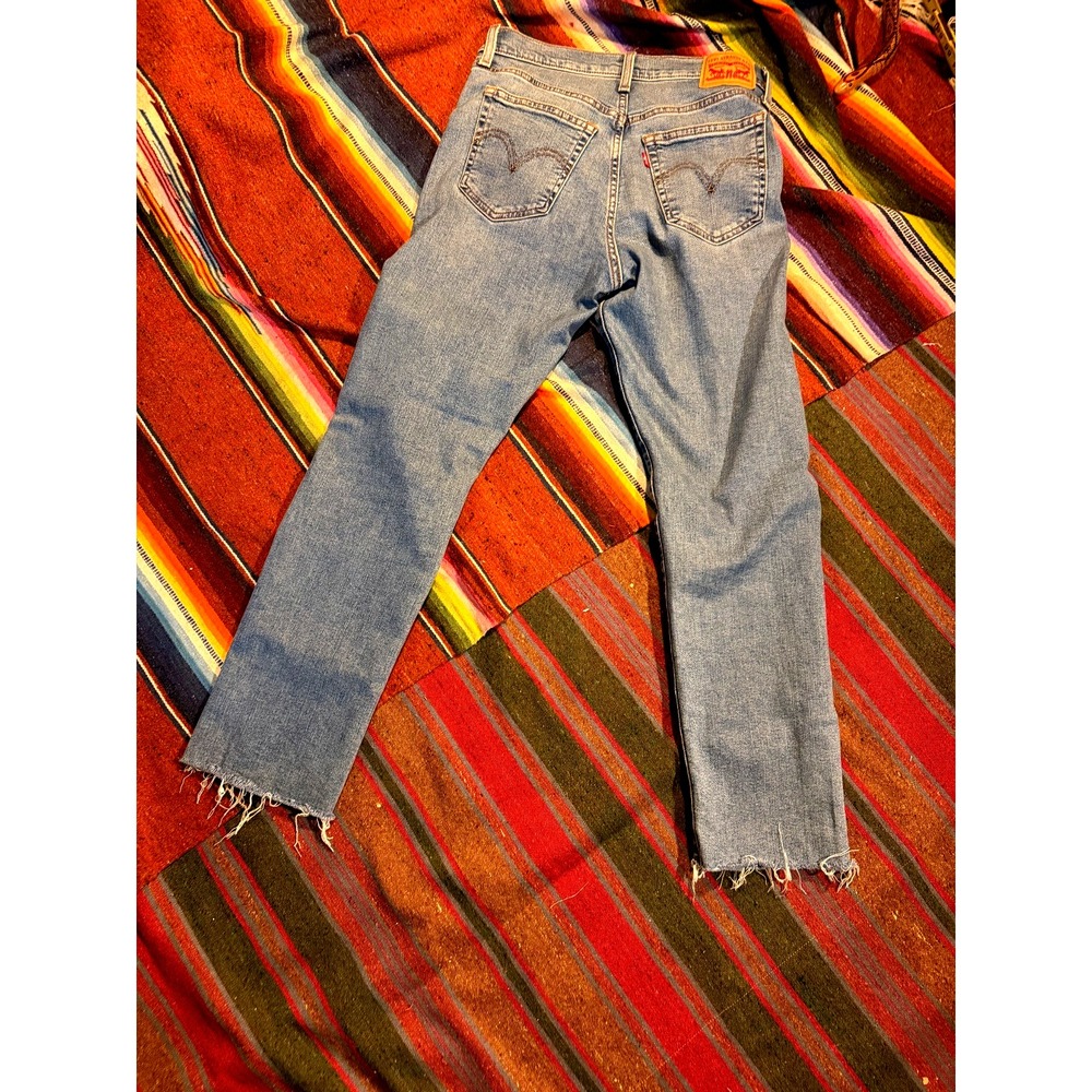 Levi's Wedgie Straight Jeans Women's Sz 28 x 27 Button Fly Blue Denim